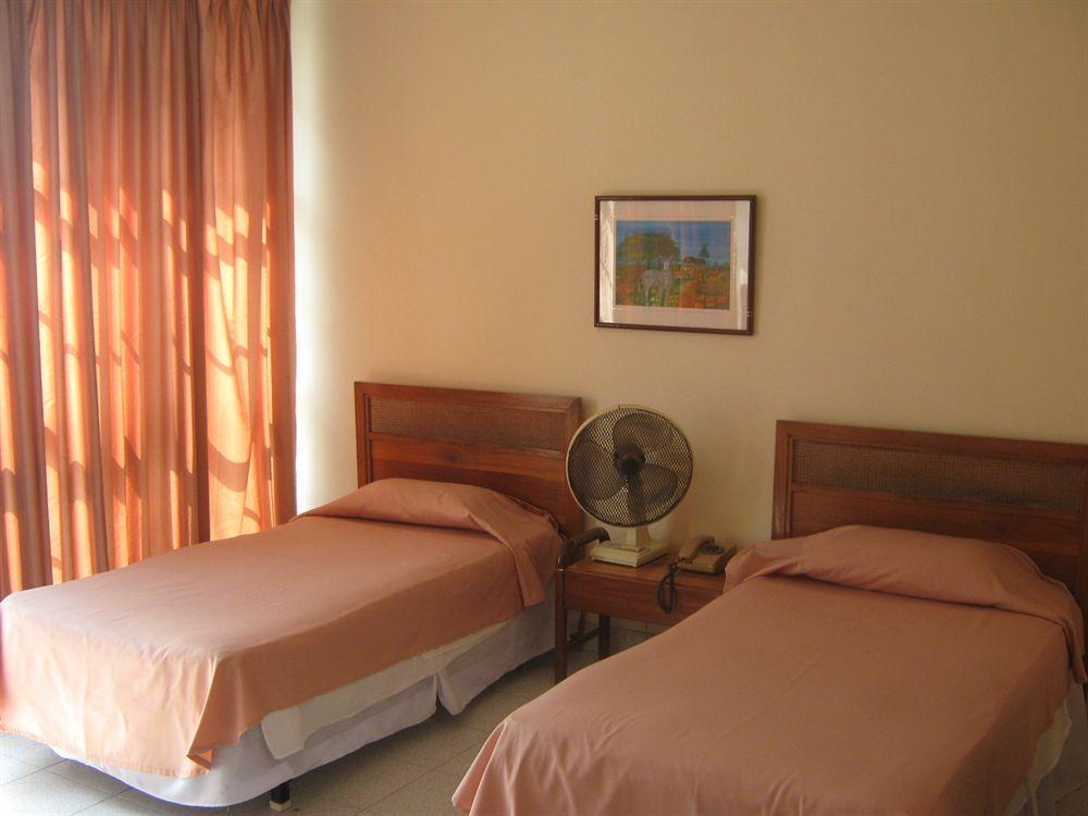Hotel Royal Plaza Cali Buitenkant foto