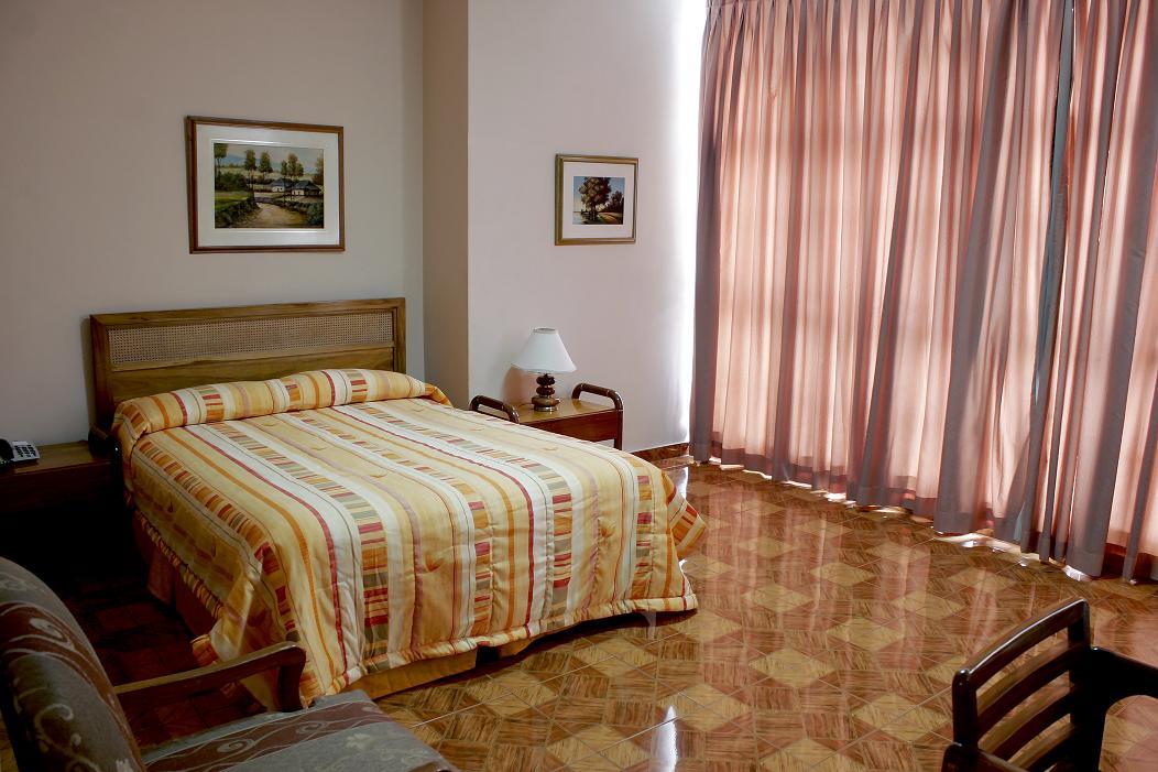 Hotel Royal Plaza Cali Buitenkant foto