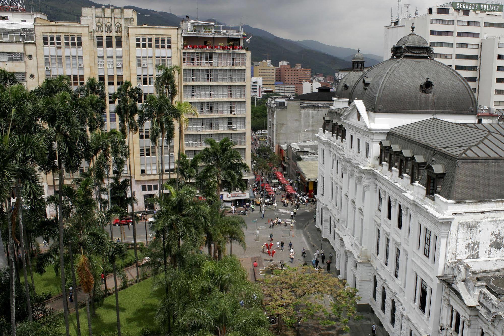 Hotel Royal Plaza Cali Buitenkant foto
